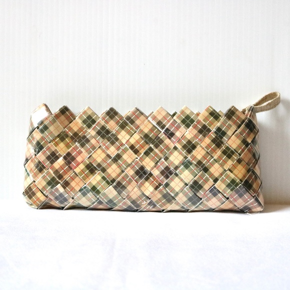 Nahui Ollin Small Plaid Clutch Bag Purse Beige Black Red Recycled Candy Wrapper - Picture 1 of 7